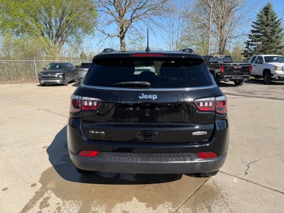 2023 Jeep Compass Latitude Lux FWD