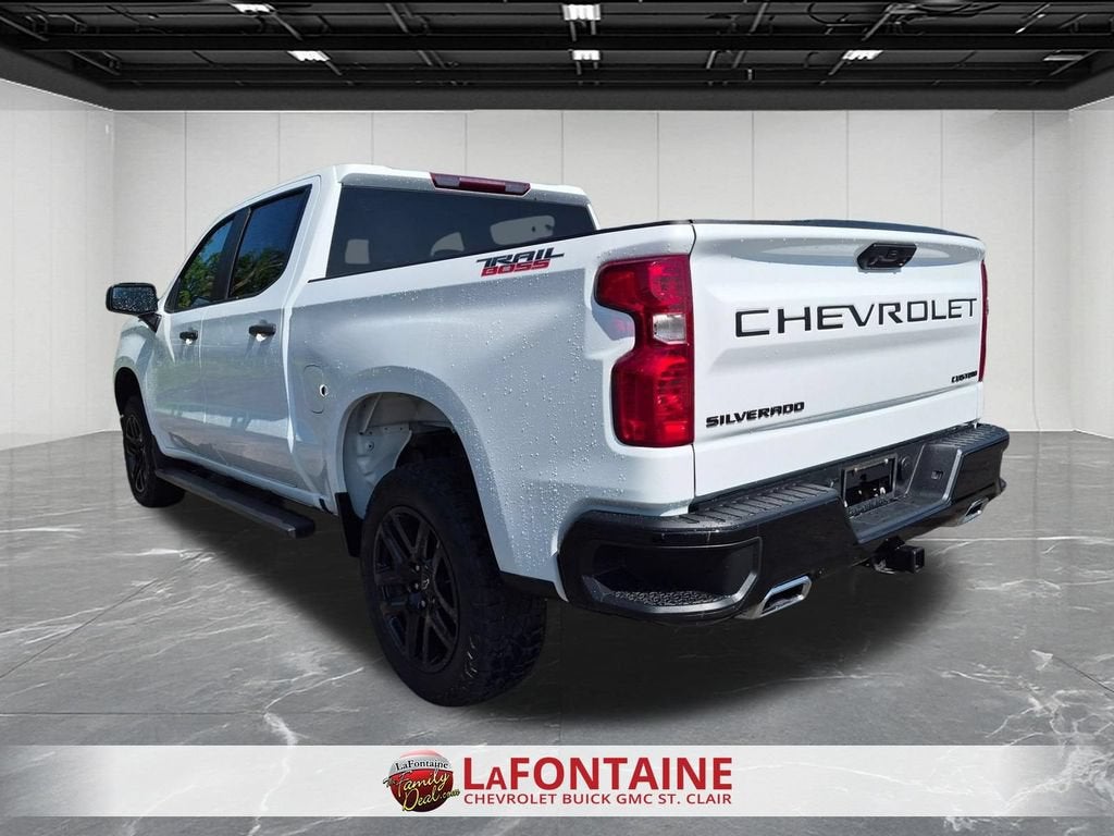 2022 Chevrolet Silverado 1500 Custom Trail Boss