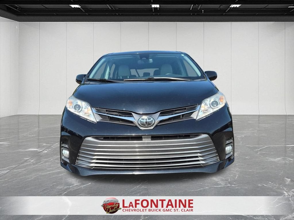 2020 Toyota Sienna XLE Auto Access Seat