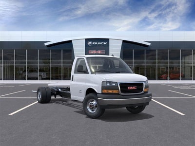 2025 GMC Savana Cutaway 3500 1WT