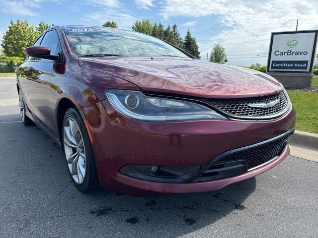 2015 Chrysler 200 S