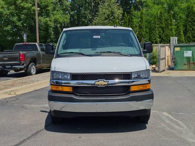 2026 Chevrolet Express Passenger 1LT