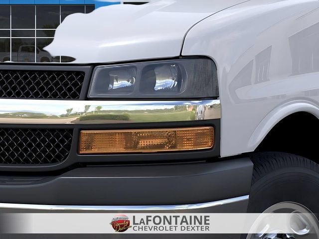 2026 Chevrolet Express Cutaway 3500 1WT