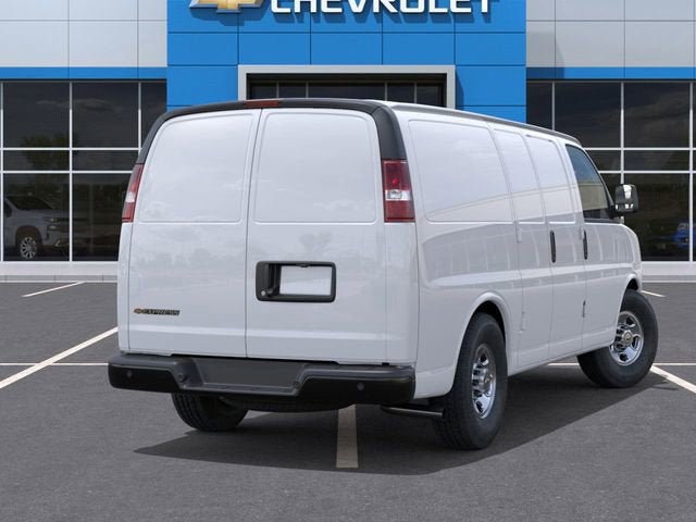 2025 Chevrolet Express Cargo WT