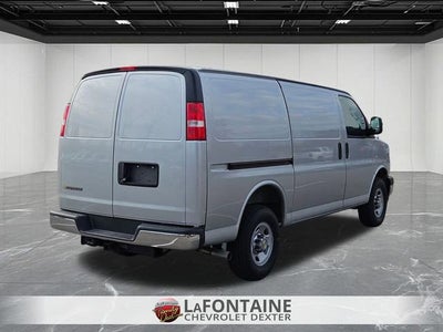 2025 Chevrolet Express Cargo 3500 WT