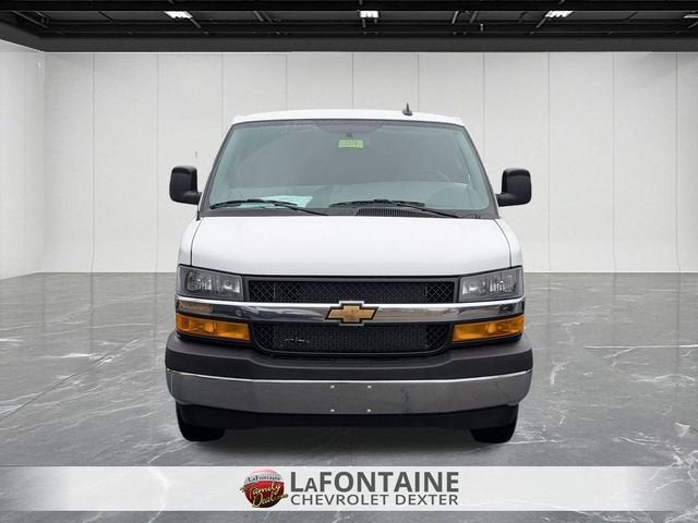 2025 Chevrolet Express Cargo 3500 WT