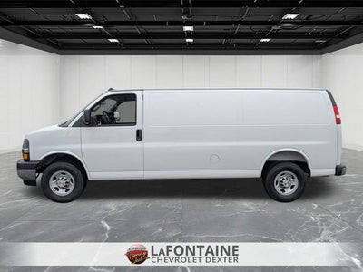 2025 Chevrolet Express Cargo 3500 WT