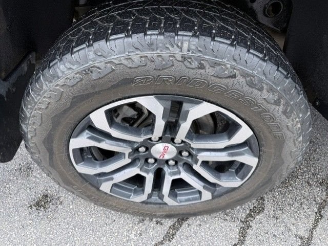 2023 GMC Canyon AT4