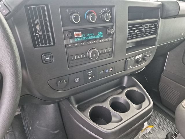 2026 Chevrolet Express Cutaway 3500 1WT