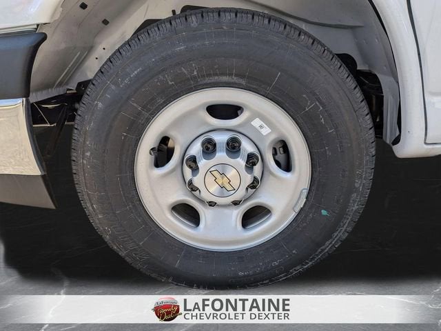 2026 Chevrolet Express Cutaway 3500 1WT