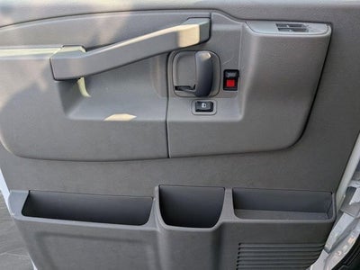 2026 Chevrolet Express Cutaway 3500 1WT