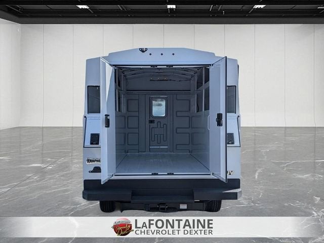 2026 Chevrolet Express Cutaway 3500 1WT