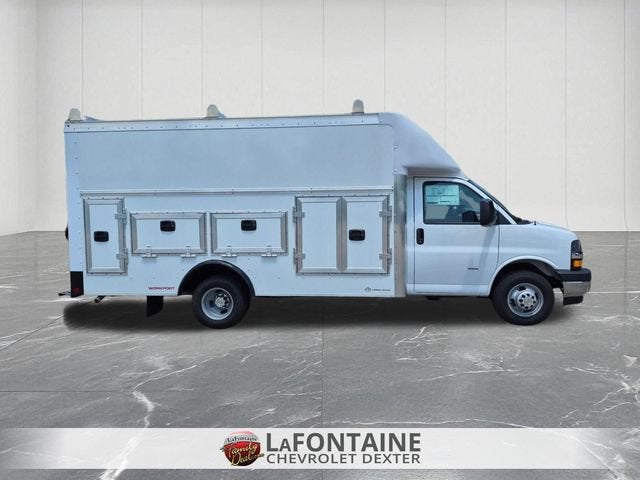 2026 Chevrolet Express Cutaway 3500 1WT
