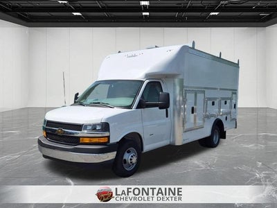 2026 Chevrolet Express Cutaway 3500 1WT