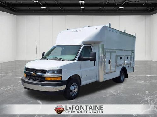 2026 Chevrolet Express Cutaway 3500 1WT