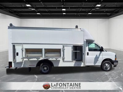 2026 Chevrolet Express Cutaway 3500 1WT
