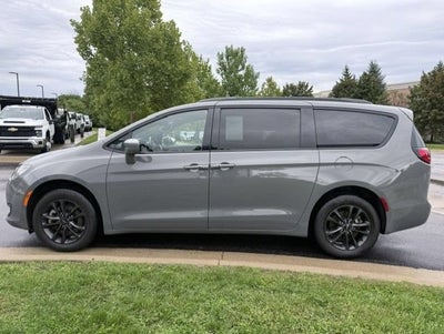 2020 Chrysler Pacifica AWD Launch Edition