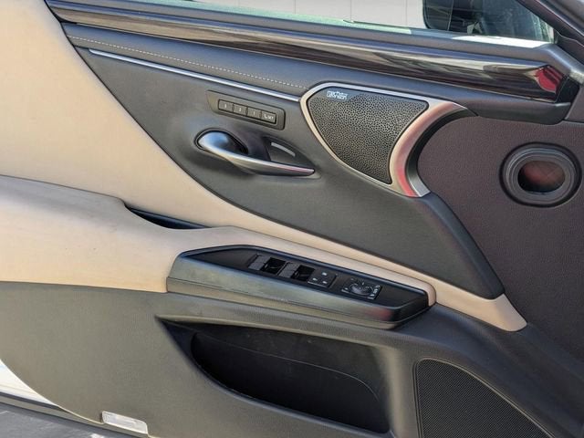 2020 Lexus ES 300h ES 300h