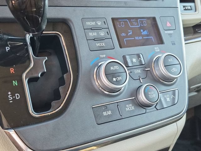 2018 Toyota Sienna XLE 7 Passenger