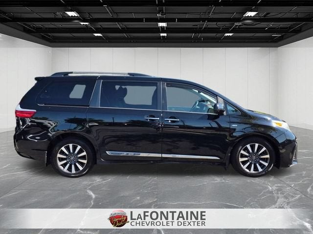 2018 Toyota Sienna XLE 7 Passenger
