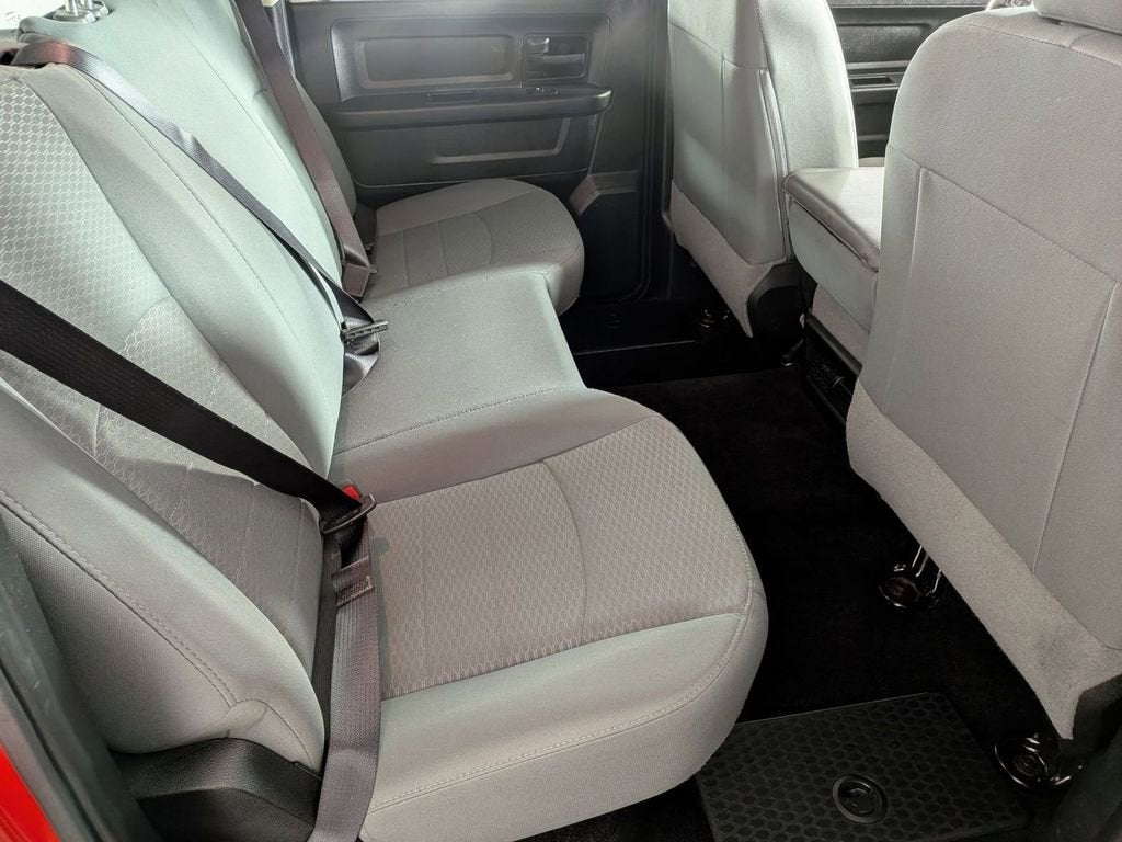 2017 RAM 1500 Express Crew Cab 4x4 5'7" Box