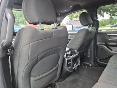 2021 RAM 1500 Big Horn Crew Cab 4x4 5'7" Box