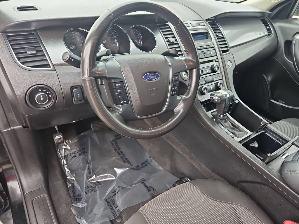 2010 Ford Taurus SEL