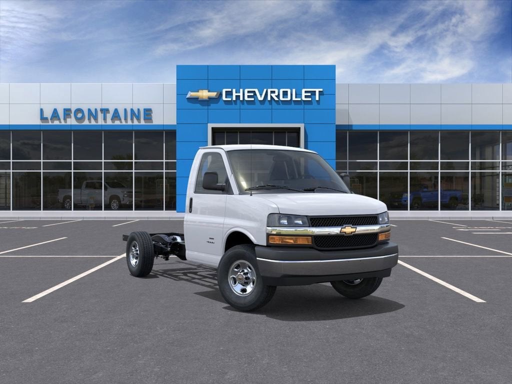2026 Chevrolet Express Cutaway 3500 1WT