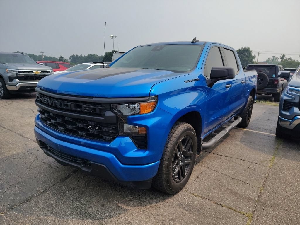 2023 Chevrolet Silverado 1500 Custom