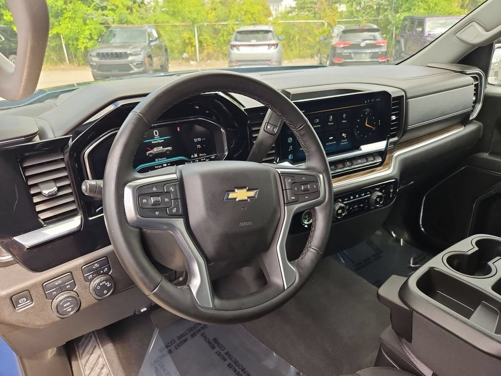 2024 Chevrolet Silverado 1500 LT (2FL)