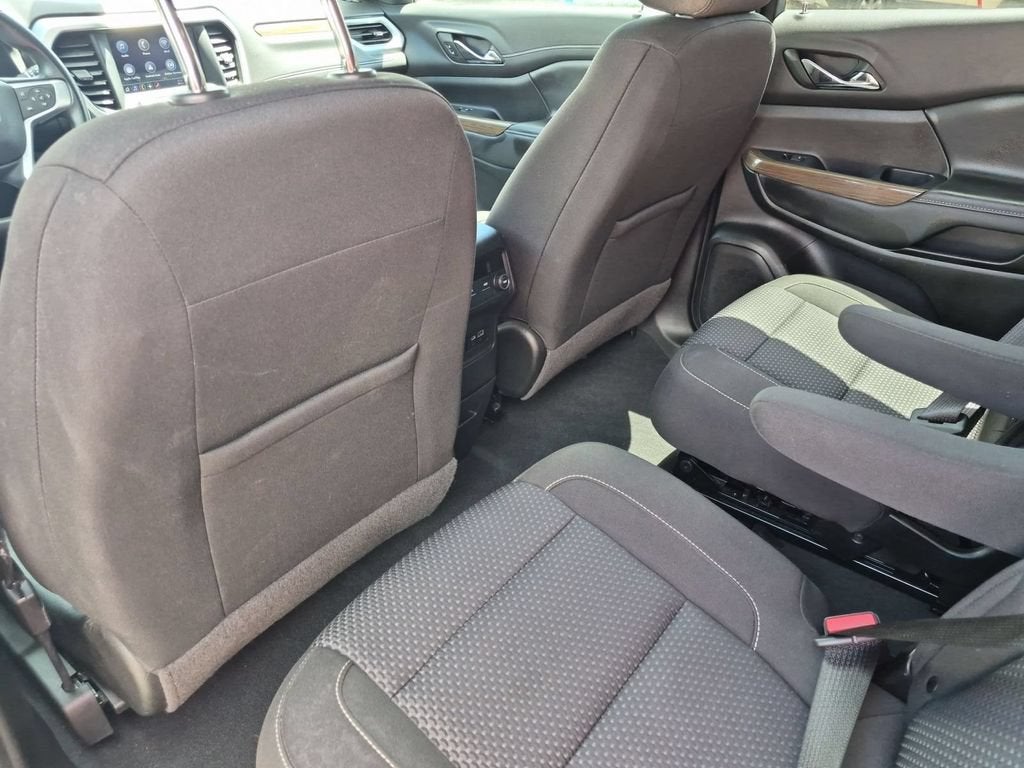 2022 GMC Acadia SLE