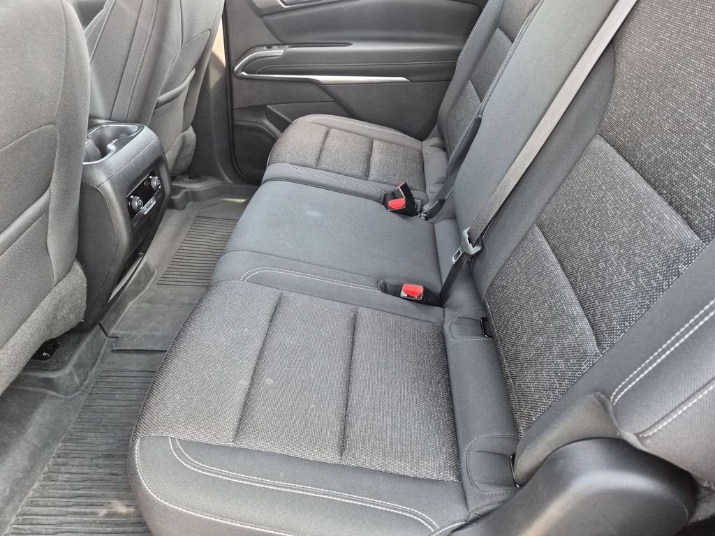 2024 Chevrolet Traverse LS