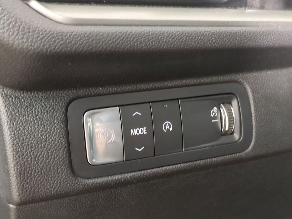 2024 Chevrolet Traverse LS