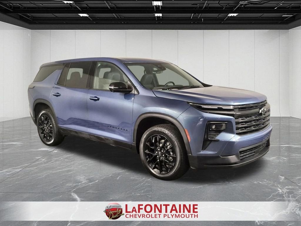 2024 Chevrolet Traverse LS