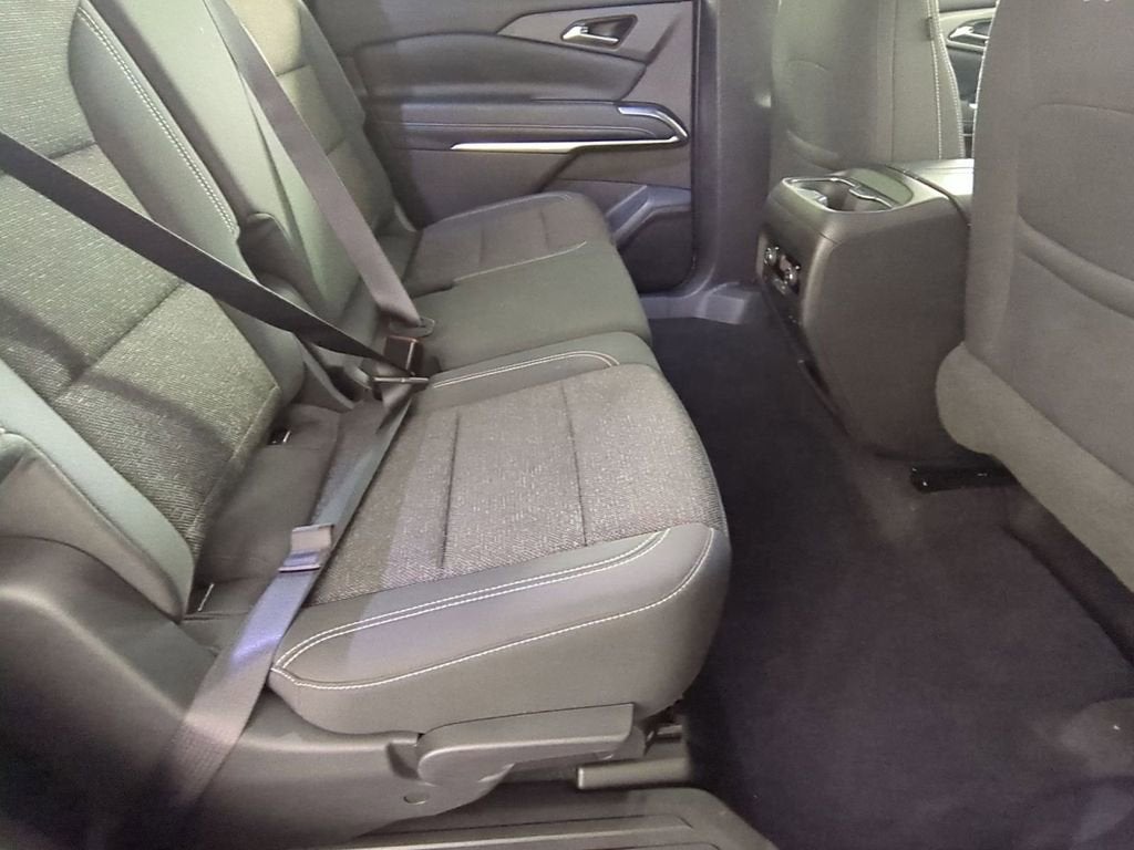 2024 Chevrolet Traverse LS