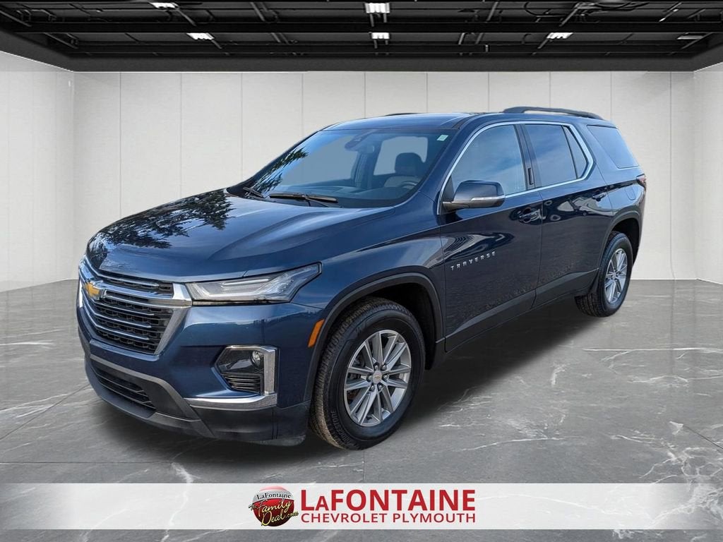 2023 Chevrolet Traverse LT Cloth