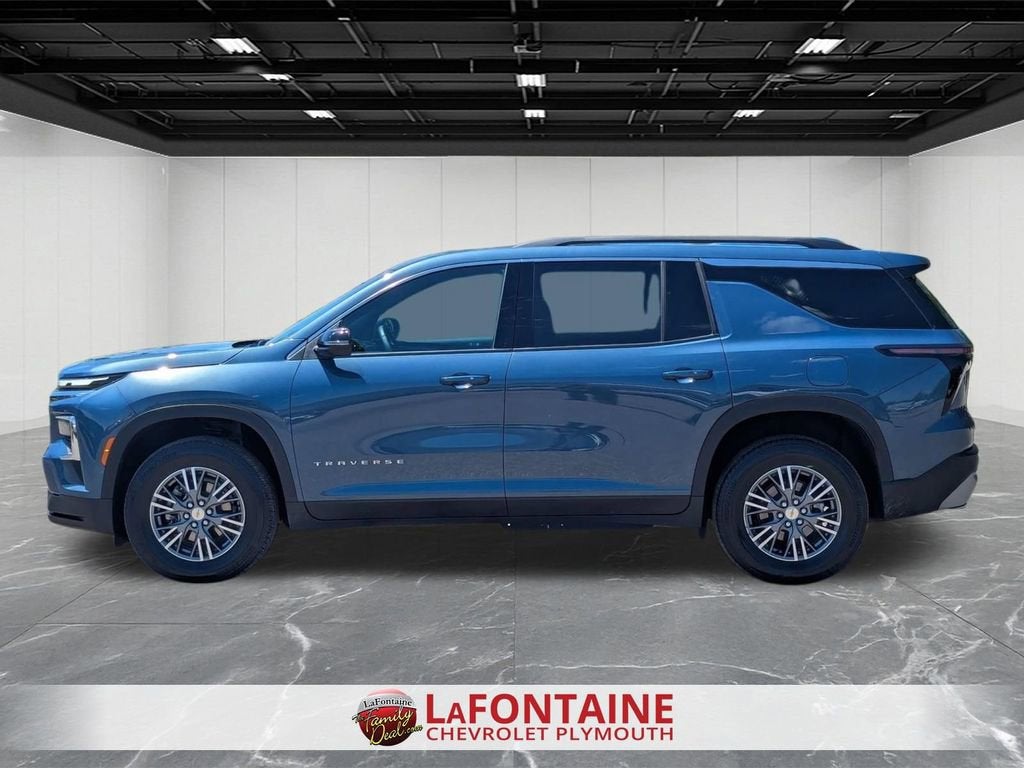 2025 Chevrolet Traverse LT