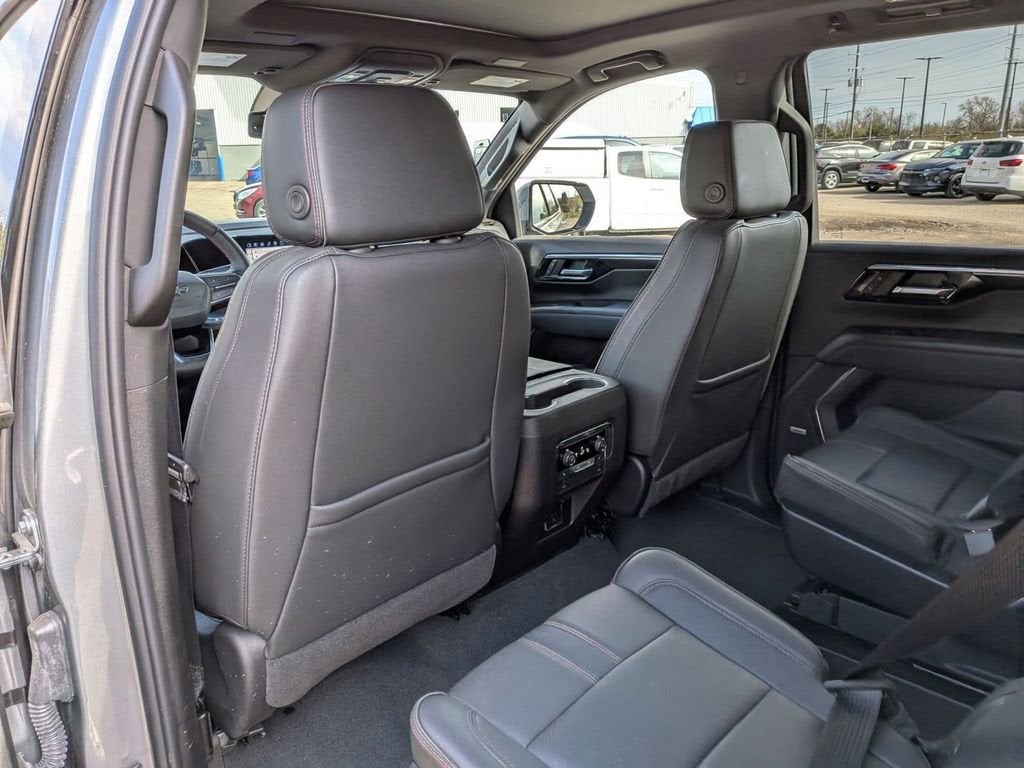 2025 Chevrolet Tahoe RST