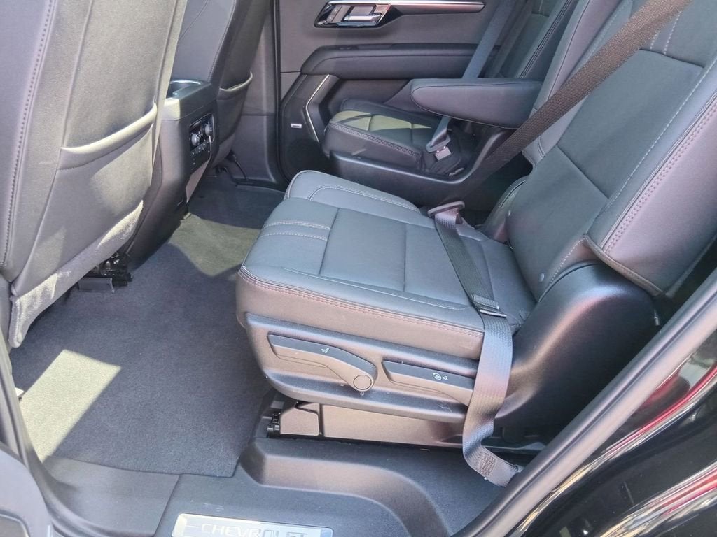 2025 Chevrolet Tahoe RST