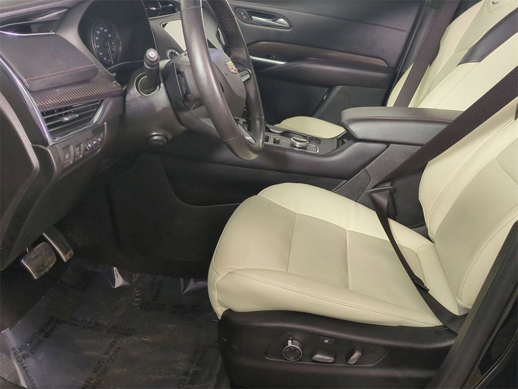 2023 Cadillac XT4 Sport