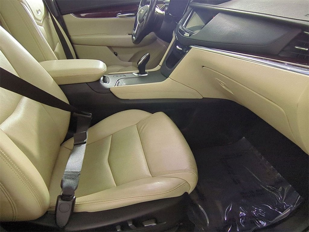 2019 Cadillac XT5 Luxury AWD