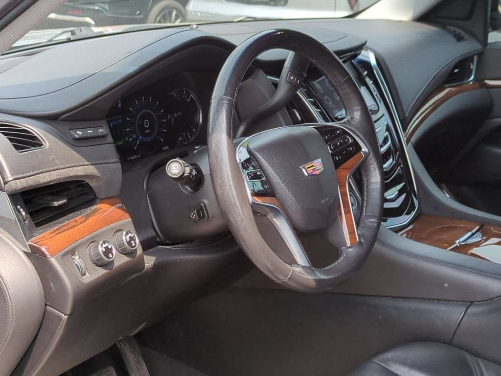 2017 Cadillac Escalade Luxury