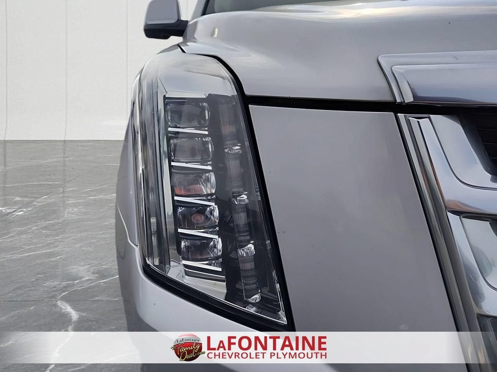 2017 Cadillac Escalade Luxury