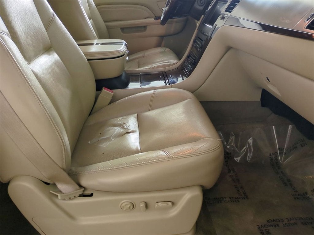 2011 Cadillac Escalade ESV Luxury