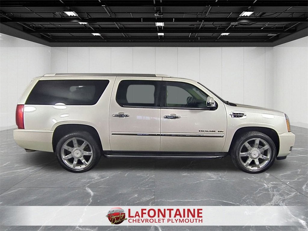 2011 Cadillac Escalade ESV Luxury