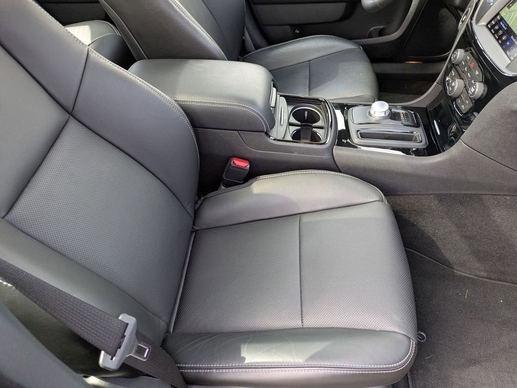 2022 Chrysler 300 S