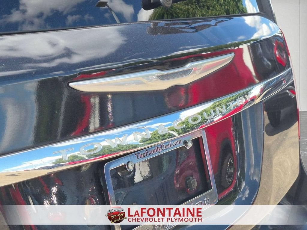 2015 Chrysler Town & Country Touring