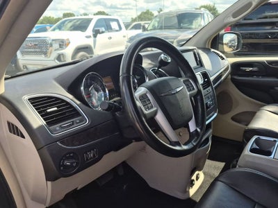 2015 Chrysler Town & Country Touring