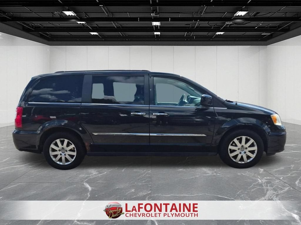 2015 Chrysler Town & Country Touring