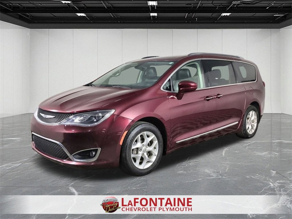 2017 Chrysler Pacifica Touring-L Plus
